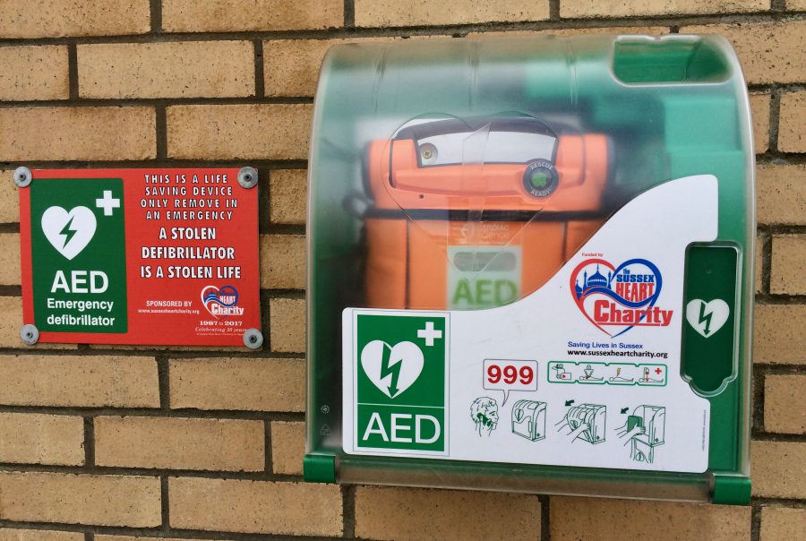 CPR & Defibrillator Training in Sussex Elements First Aid
